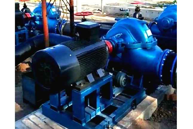 南宁雄杰精密工艺制造有限公司3台500mm口径双吸泵沈阳康平卧龙湖正在安装